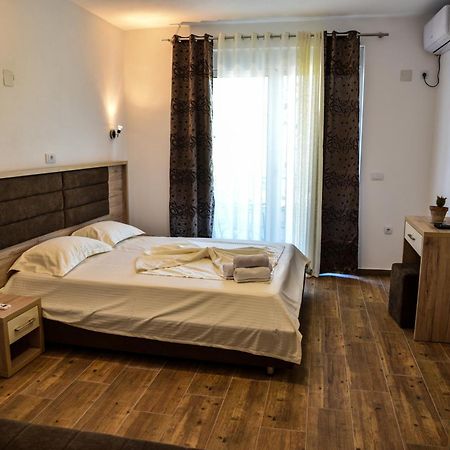 Casa Sinani Hotel อุลซิน ภายนอก รูปภาพ
