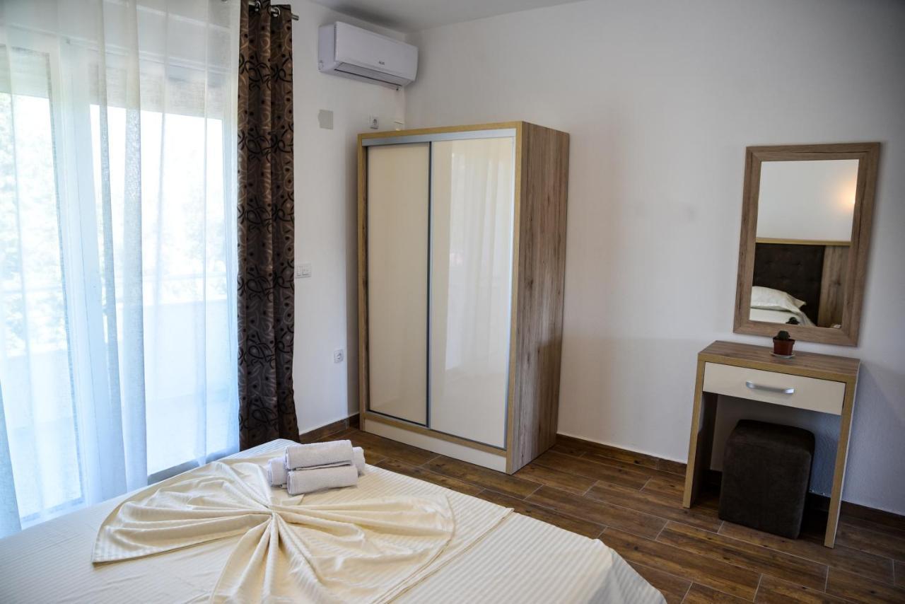 Casa Sinani Hotel อุลซิน ภายนอก รูปภาพ