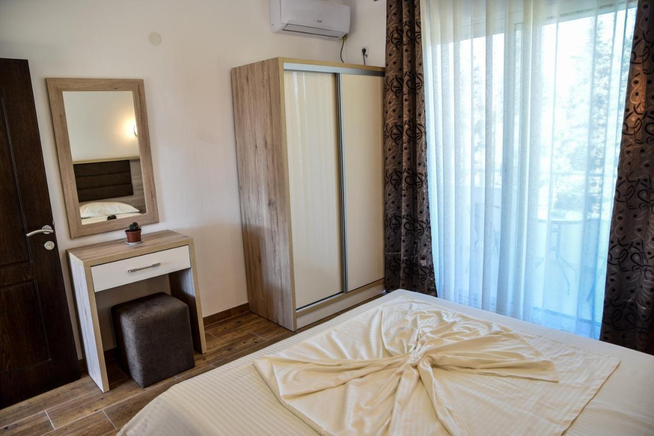 Casa Sinani Hotel อุลซิน ภายนอก รูปภาพ
