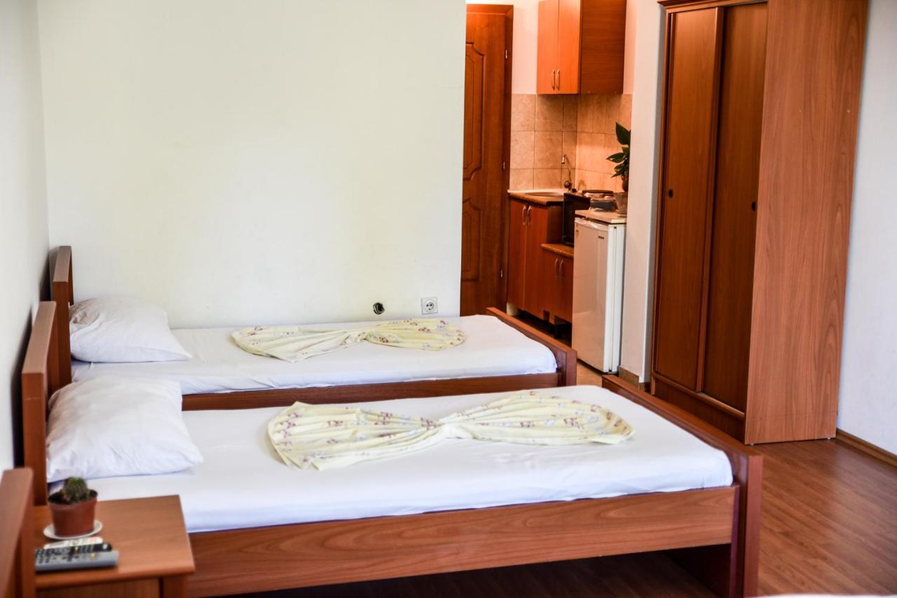 Casa Sinani Hotel อุลซิน ภายนอก รูปภาพ