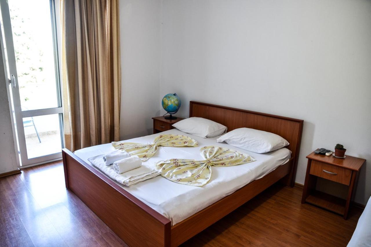 Casa Sinani Hotel อุลซิน ภายนอก รูปภาพ