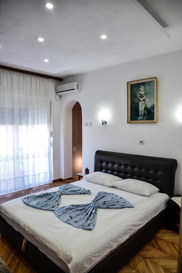 Casa Sinani Hotel อุลซิน ภายนอก รูปภาพ