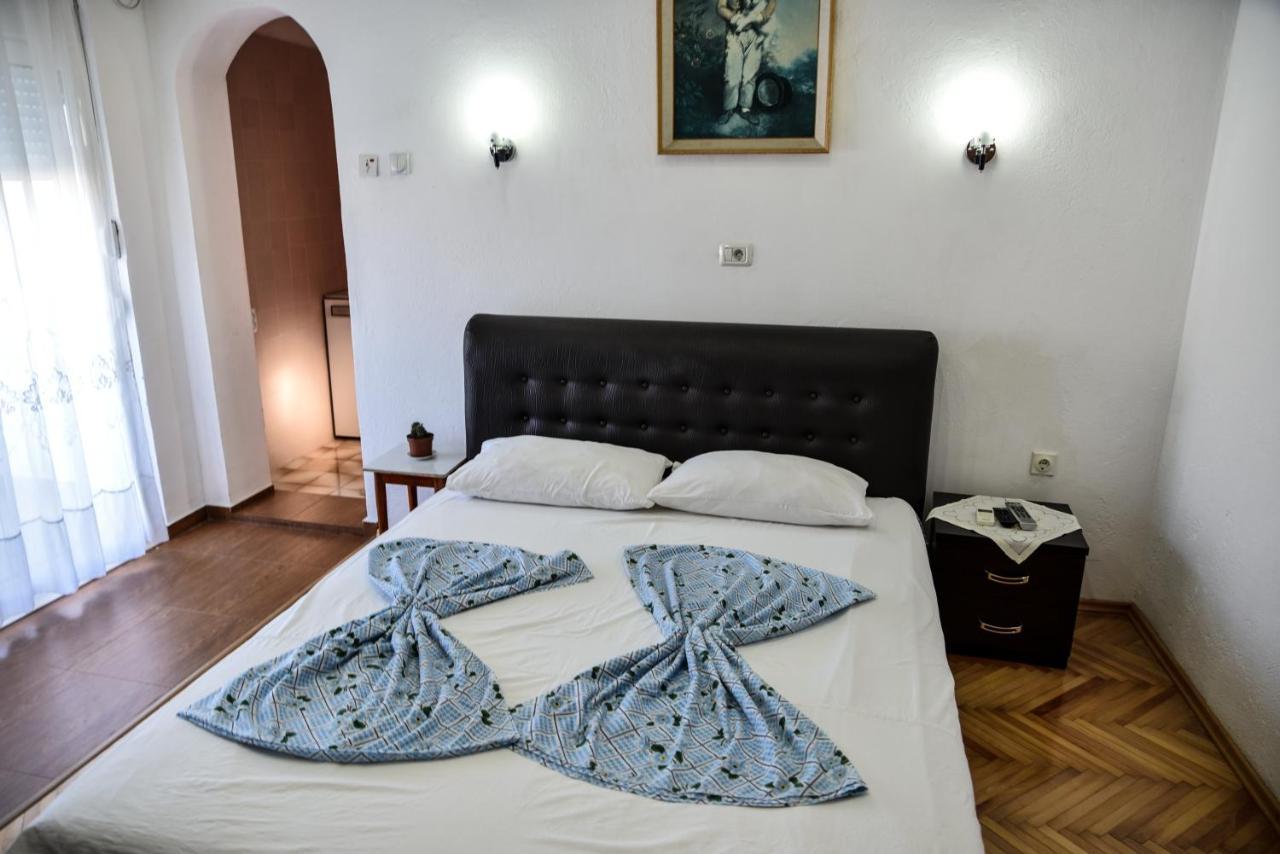 Casa Sinani Hotel อุลซิน ภายนอก รูปภาพ